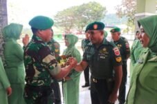 32 Prajurit TNI Kodim 1431 Bombana Naik Pangkat