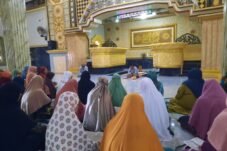 Yasinan Akbar Warga Desa Pongkalaero-Puununu Dibumbui Dukungan Paslon Berani