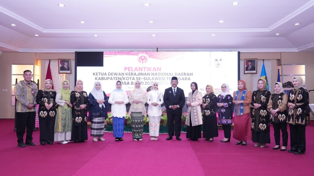Fatmawati Kasim Marewa Resmi Nahkodai Dekranasda Bombana Periode 2025-2030 3