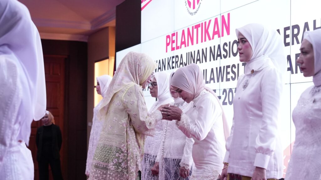 Fatmawati Kasim Marewa Resmi Nahkodai Dekranasda Bombana Periode 2025-2030 6