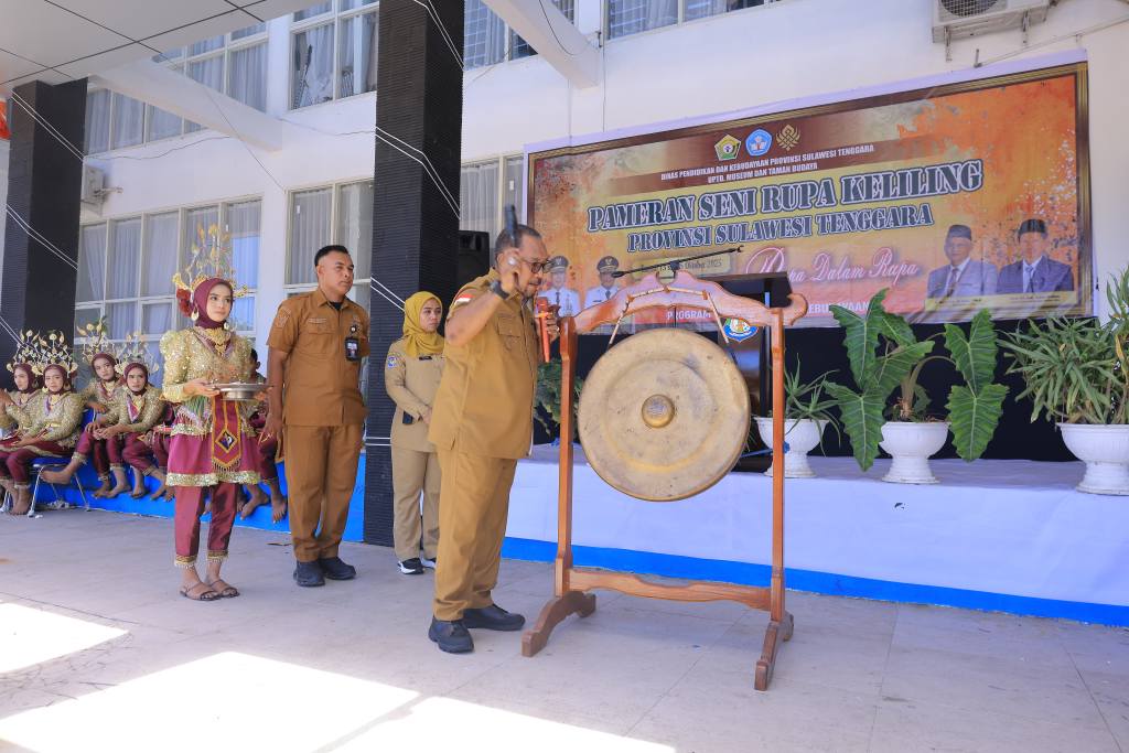 Bupati Burhanuddin Dorong Pelestarian dan Pengembangan Budaya Lokal Lewat Pameran Seni 5