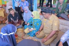 Kerajinan Tradisional Kompe dan Tikar Dapat Perhatian Khusus dari Bupati dan Dekranasda Bombana 9
