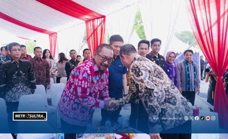 Bupati Burhanuddin Terima BIK Award 2025, Bombana Dinilai Penggerak Literasi Keuangan Teraktif